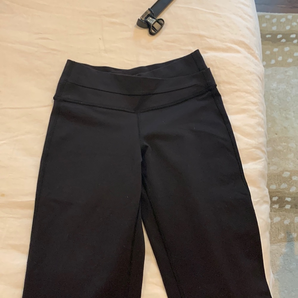 Lululemon Astro flared yoga pant, black size 4 tall